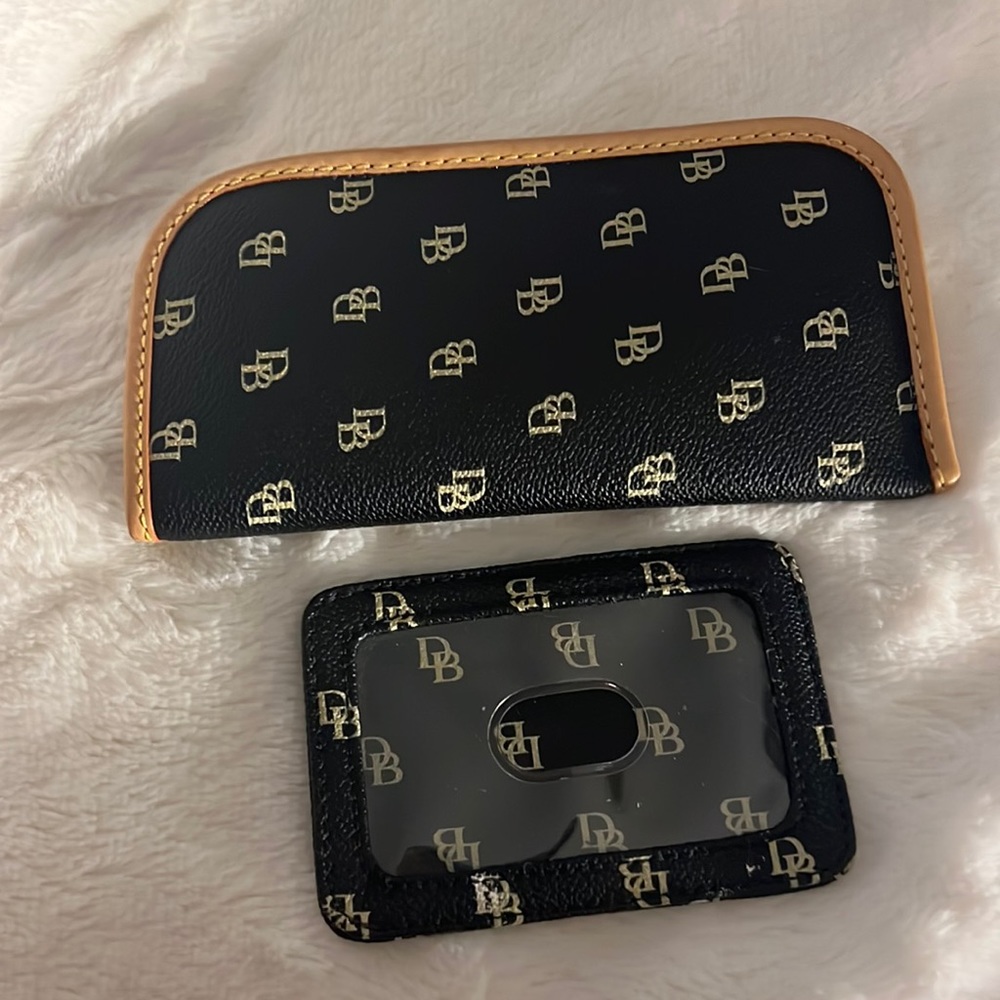 Dooney & Bourke accessories